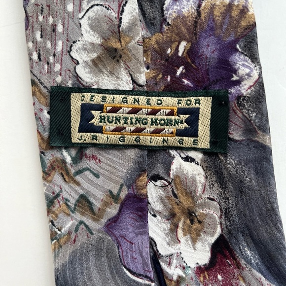 Lot of 4 VTG Men’s Silk Ties - Picture 6 of 11